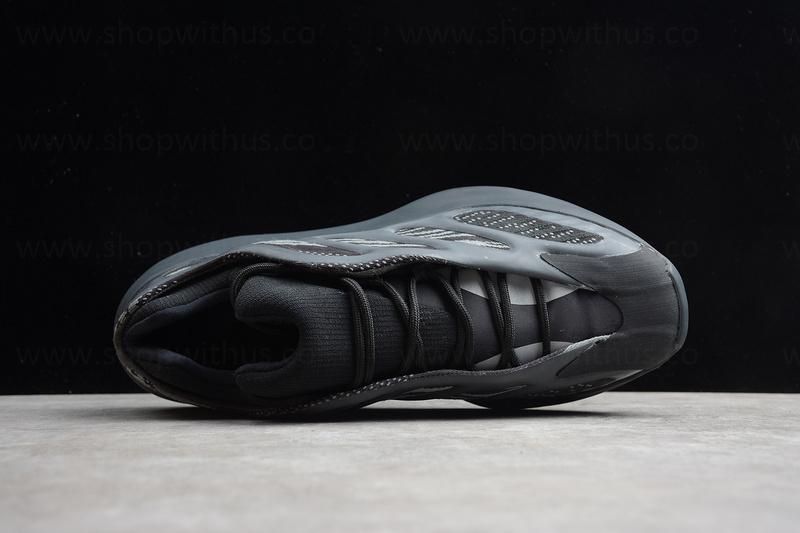 YEEZY 700 V3 - Alvah
