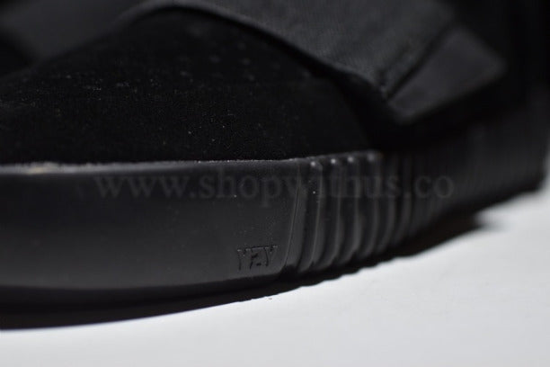 YEEZY Boost 750 - Triple Black