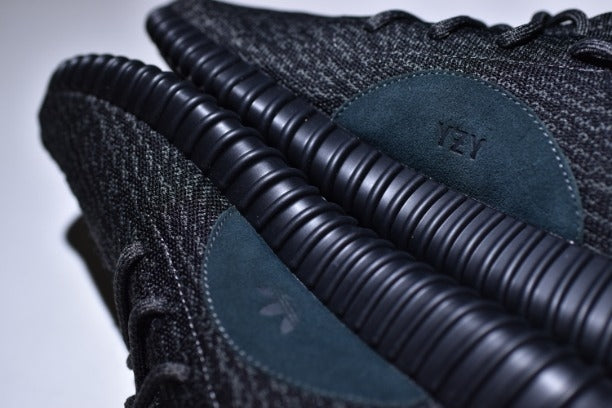 YEEZY Boost 350 - Pirate Black