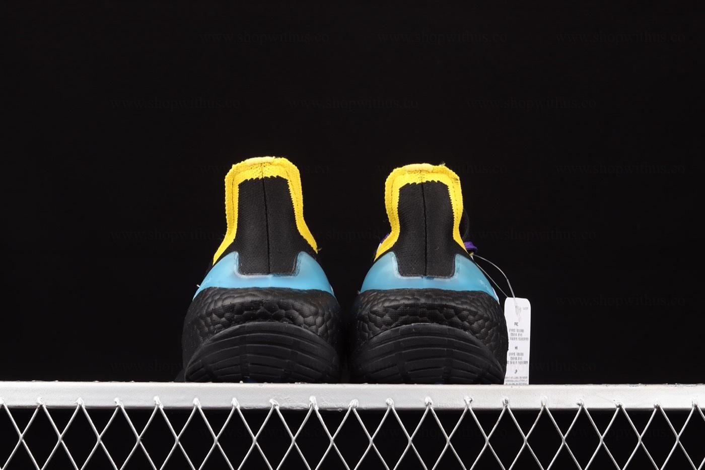 adidasUnisex Ultraboost 21 - Black/Pulse Aqua'