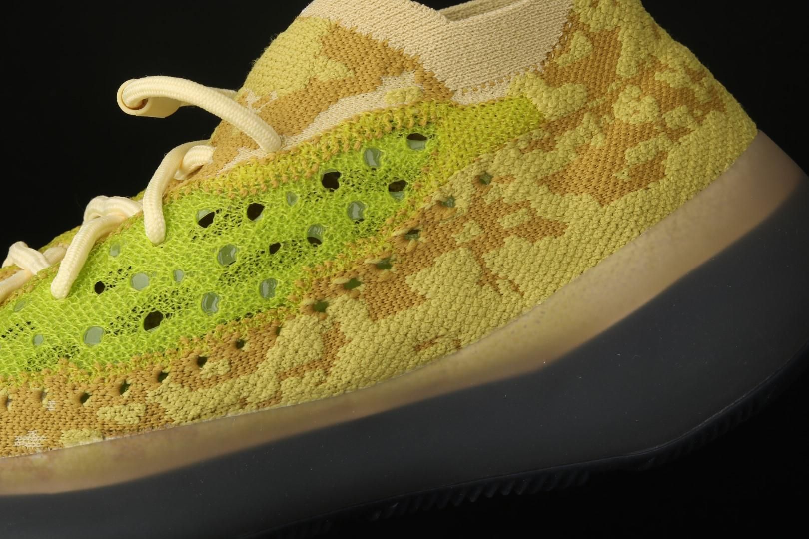 adidasUnisex Yeezy Boost 380 - Hylte