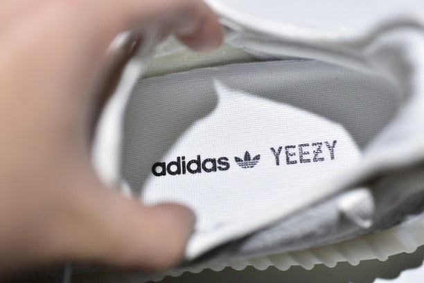 YEEZY Boost 350 v2 - Triple White
