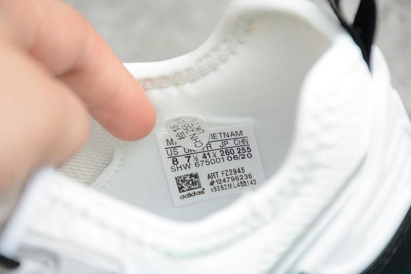 adidasUnisex ZX 2K Boost - White Black
