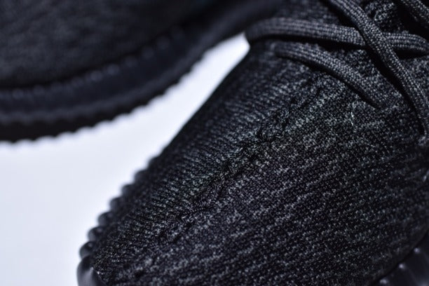 YEEZY Boost 350 - Pirate Black