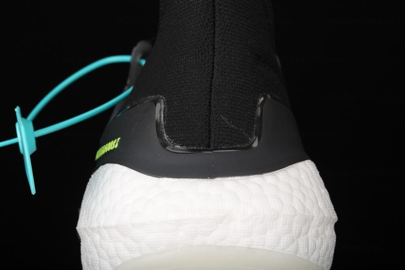 adidasUnisex Ultraboost 21 - Black/Solar Yellow