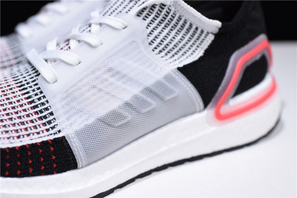 Running Ultra Boost 19 - Black/Cloud White/Pink