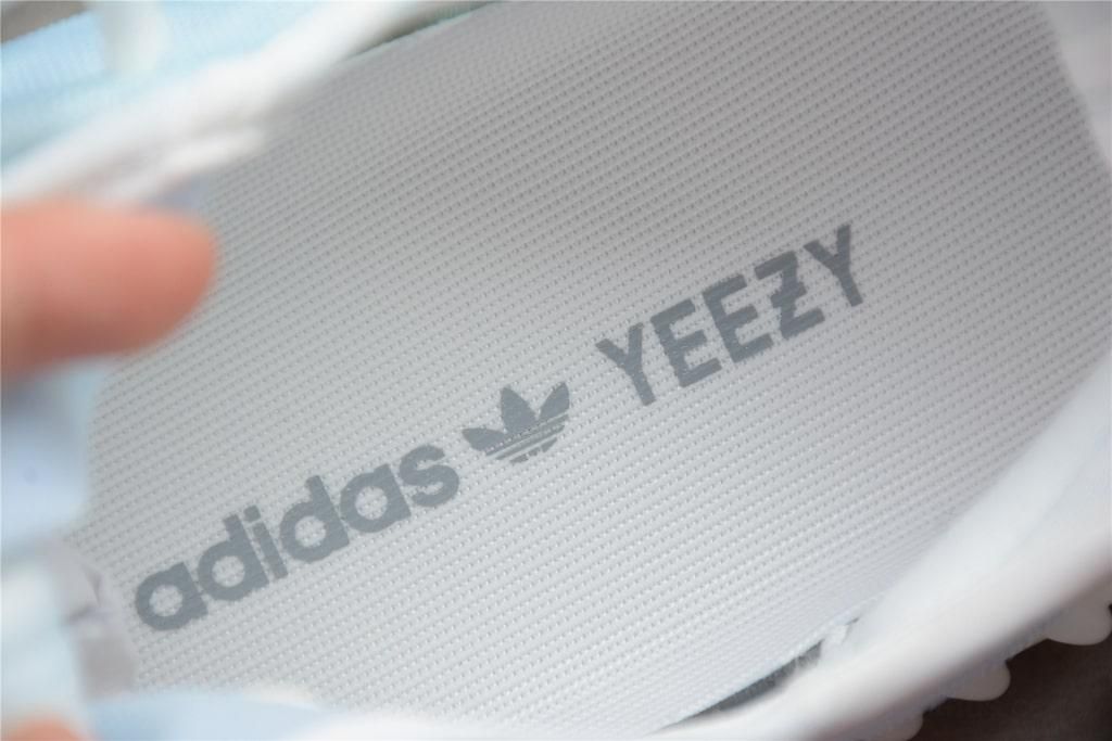 YEEZY Boost 350 V2 - Mono Ice