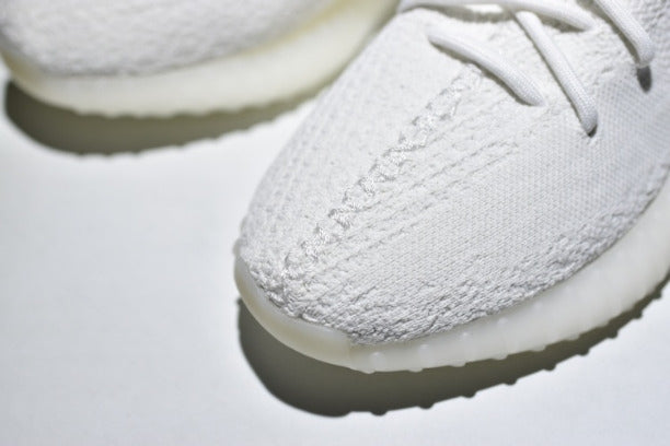 YEEZY Boost 350 v2 - Triple White