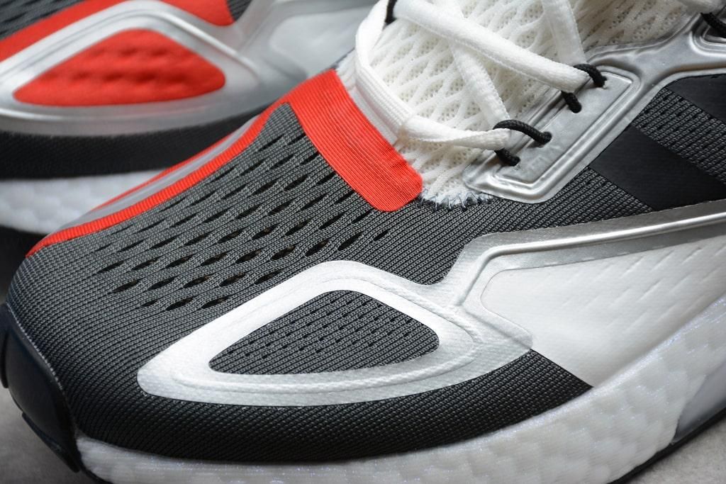 adidasUnisex ZX 2K Boost - White/Black-Solar Red