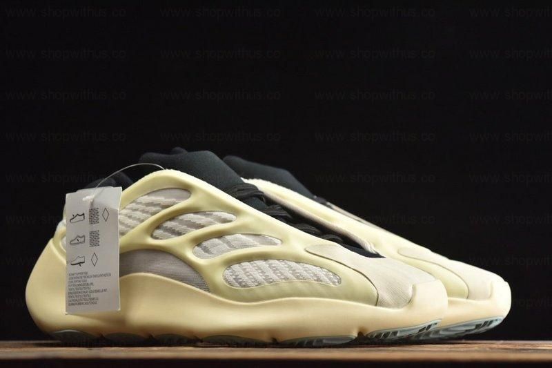 YEEZY 700 V3 - Azael