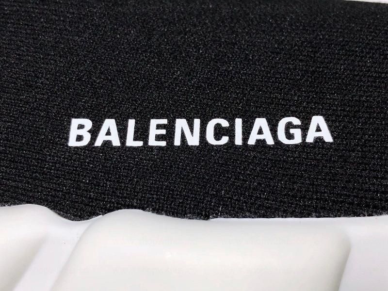BalenciagaUnisex Speed Trainer - Black/White