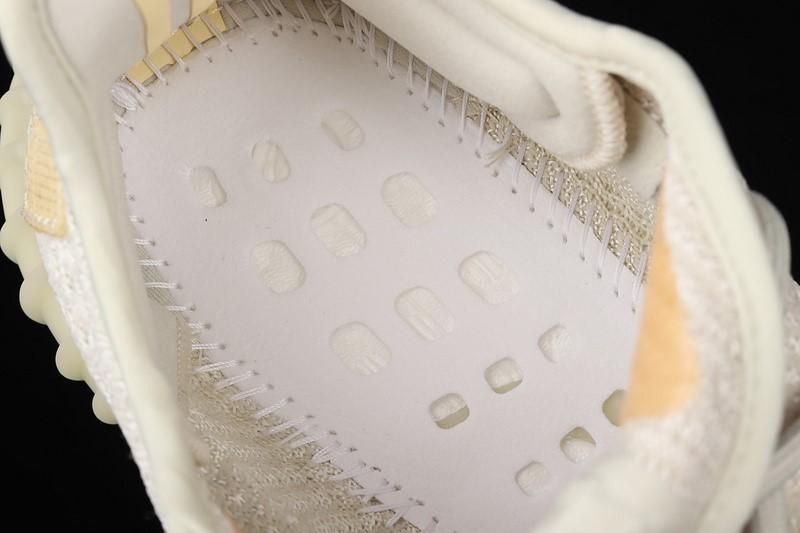 adidasUnisex Yeezy Boost 350 V2 - Light