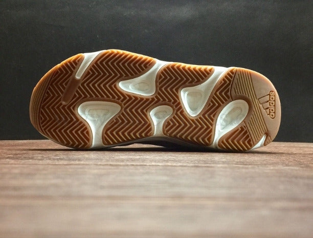 YEEZY Boost 700 - White/Gum