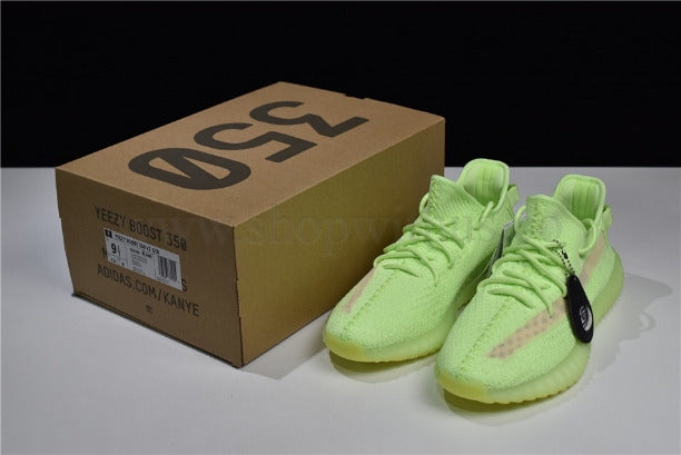 YEEZY Boost 350 V2 - Glow