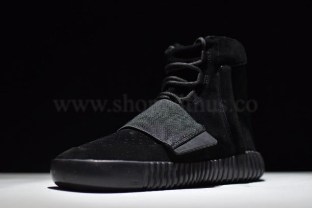 YEEZY Boost 750 - Triple Black