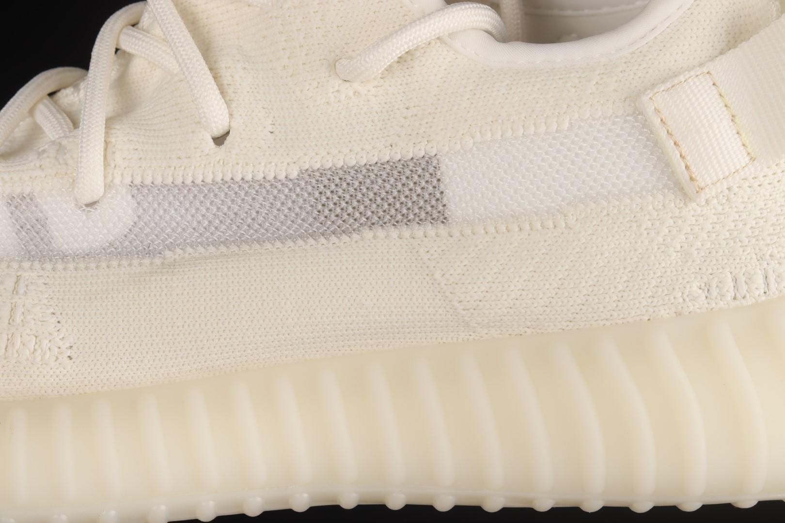 adidasUnisex Yeezy Boost 350 V2 - Bone