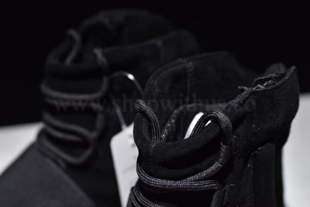 YEEZY Boost 750 - Triple Black