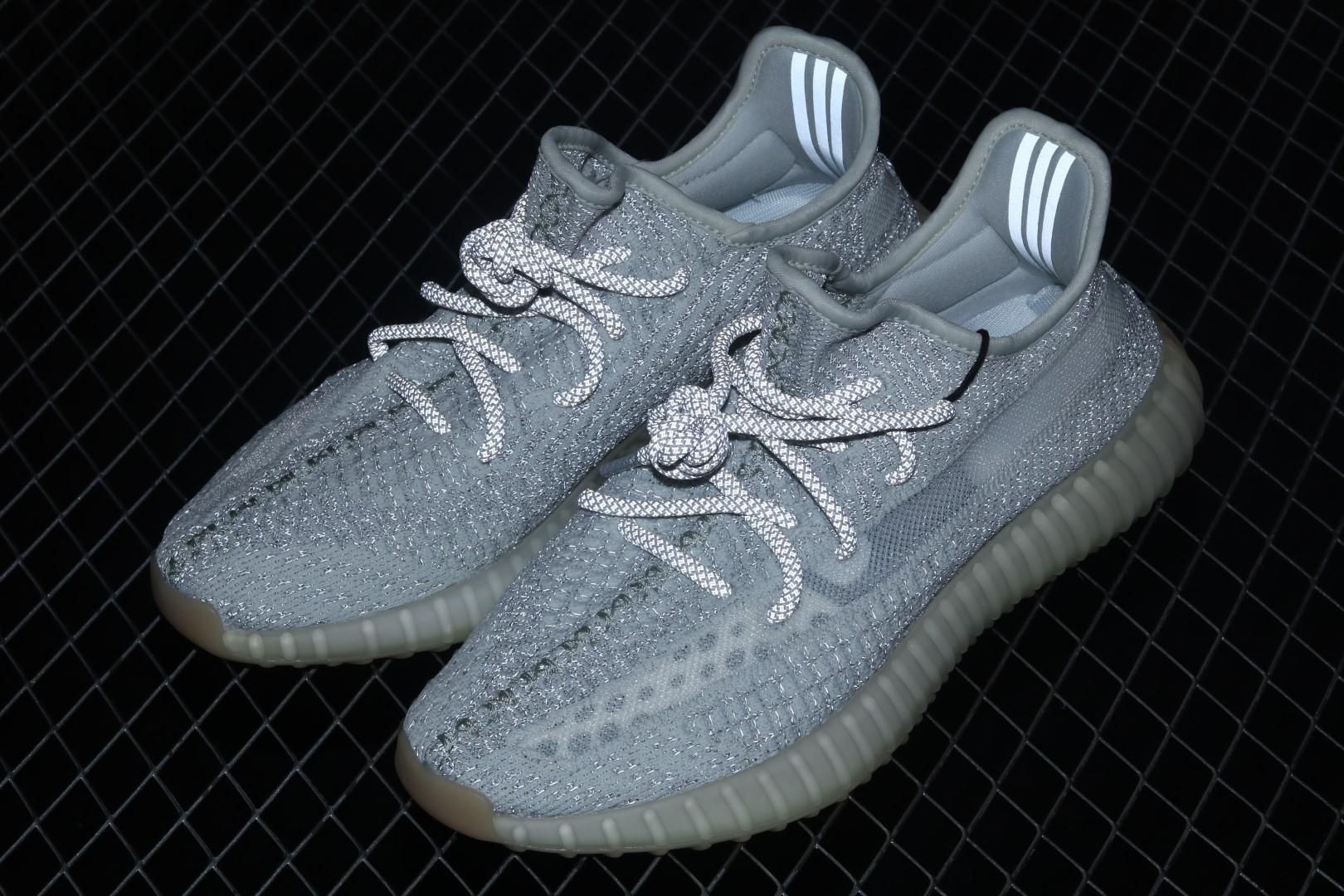 adidasUnisex Yeezy Boost 350 V2 - Yeshaya (Reflective)