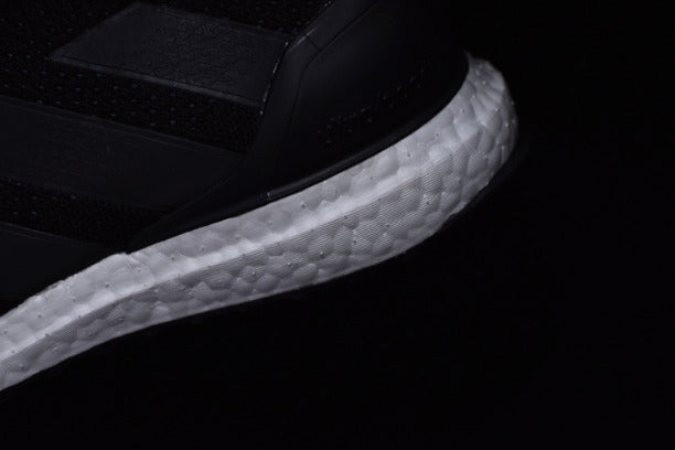 Training ACE 16+ Purecontrol ULTRABOOST - Black