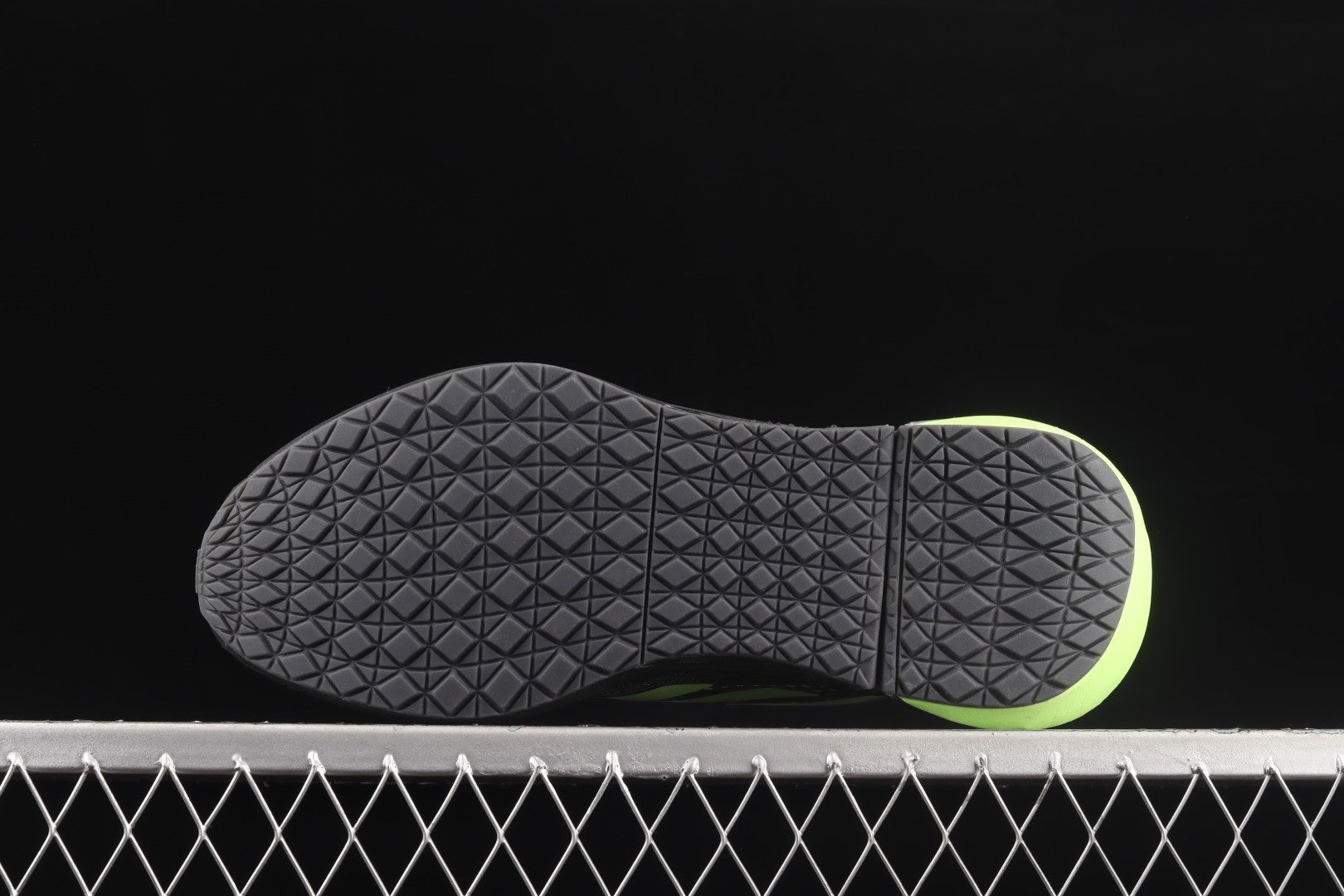 adidasUnisex 4DFWD Pulse - Core Black /Signal Green