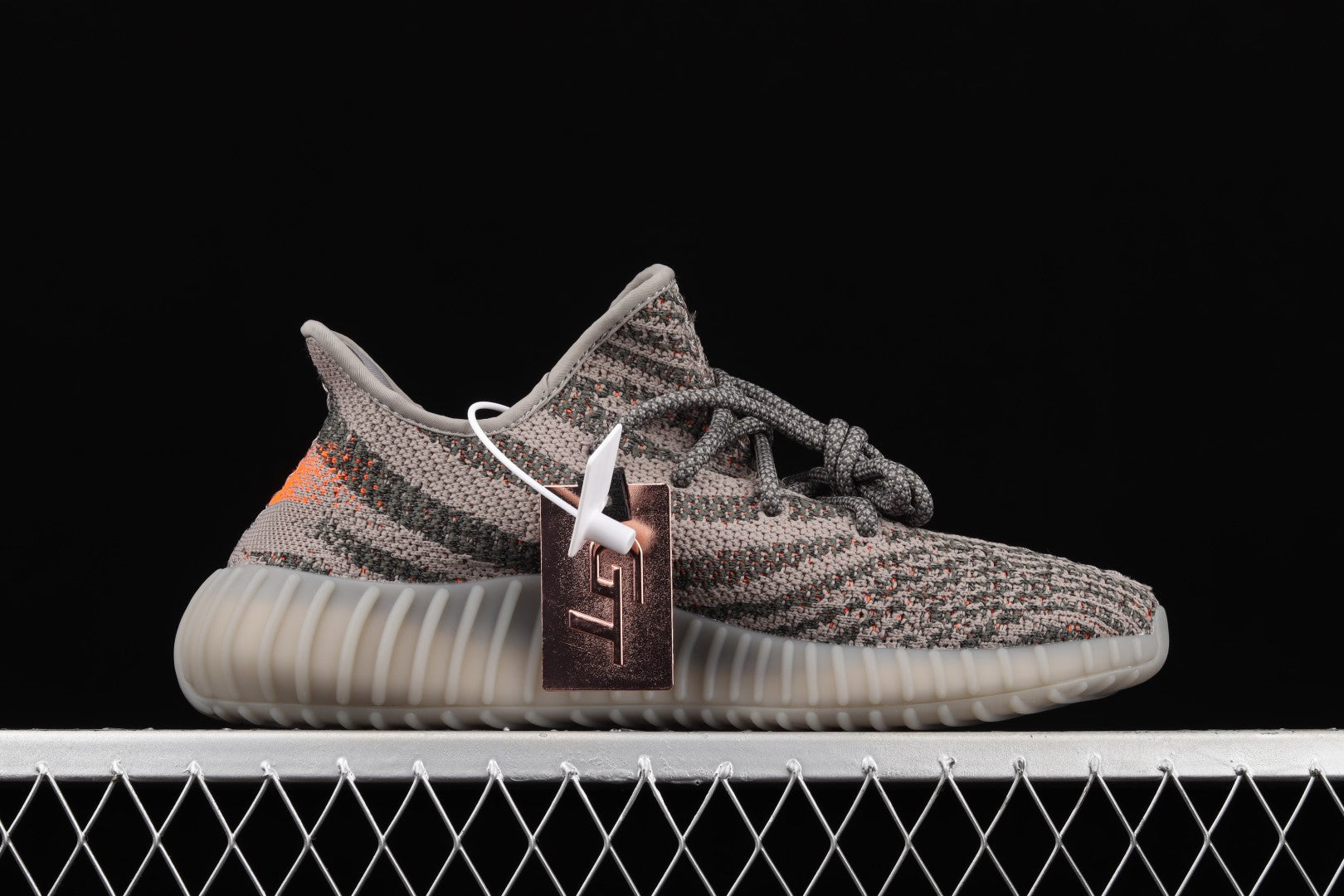 adidasUnisex Yeezy Boost 350 V2 - Beluga Reflective