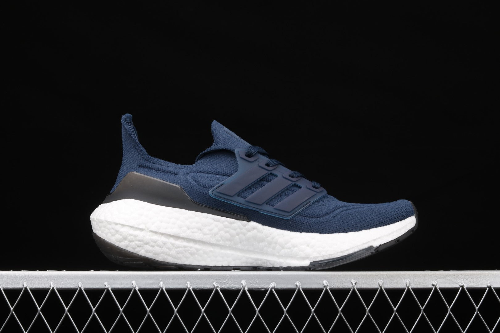 adidasUnisex UltraBoost 21 - Crew Navy