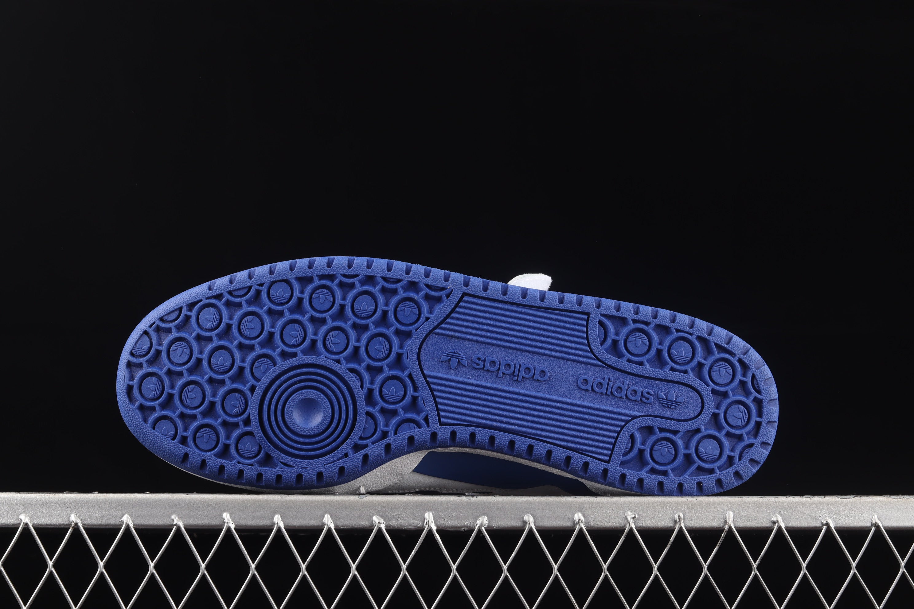 adidasUnisex Forum Low - White/Royal Blue