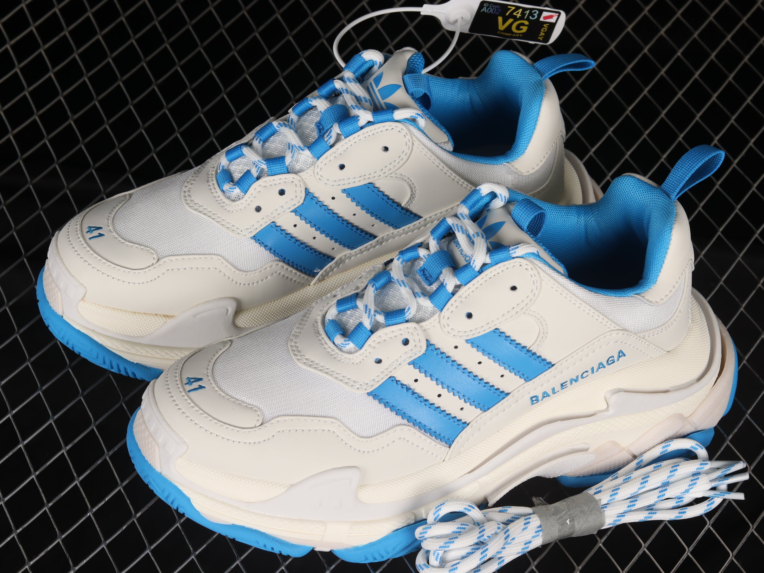 Balenciaga x adidasUnisex Triple S - White/Blue