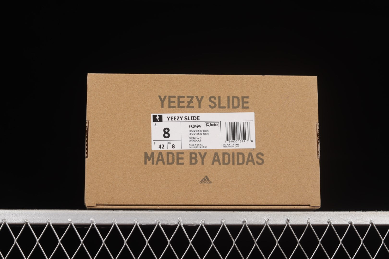 adidasUnisex Yeezy Slide - Resin