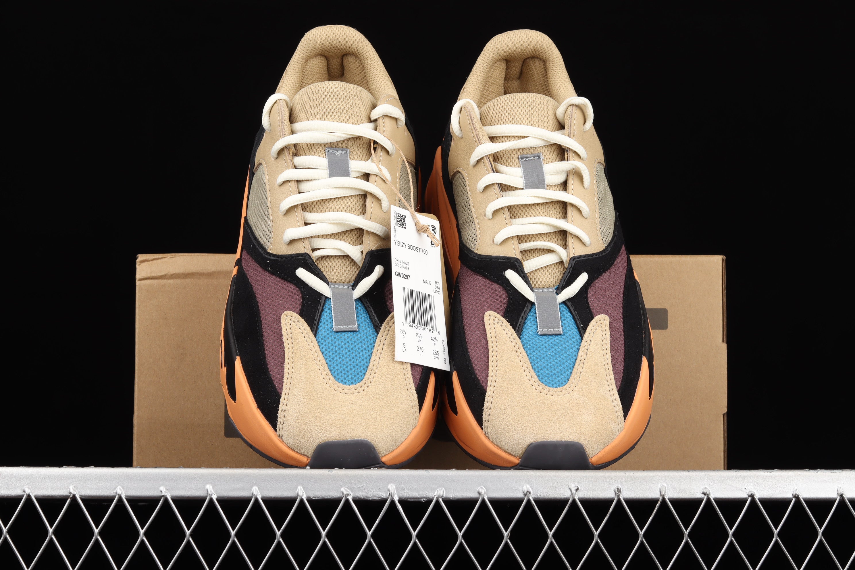 adidasUnisex Yeezy Boost 700 - Enflame Amber