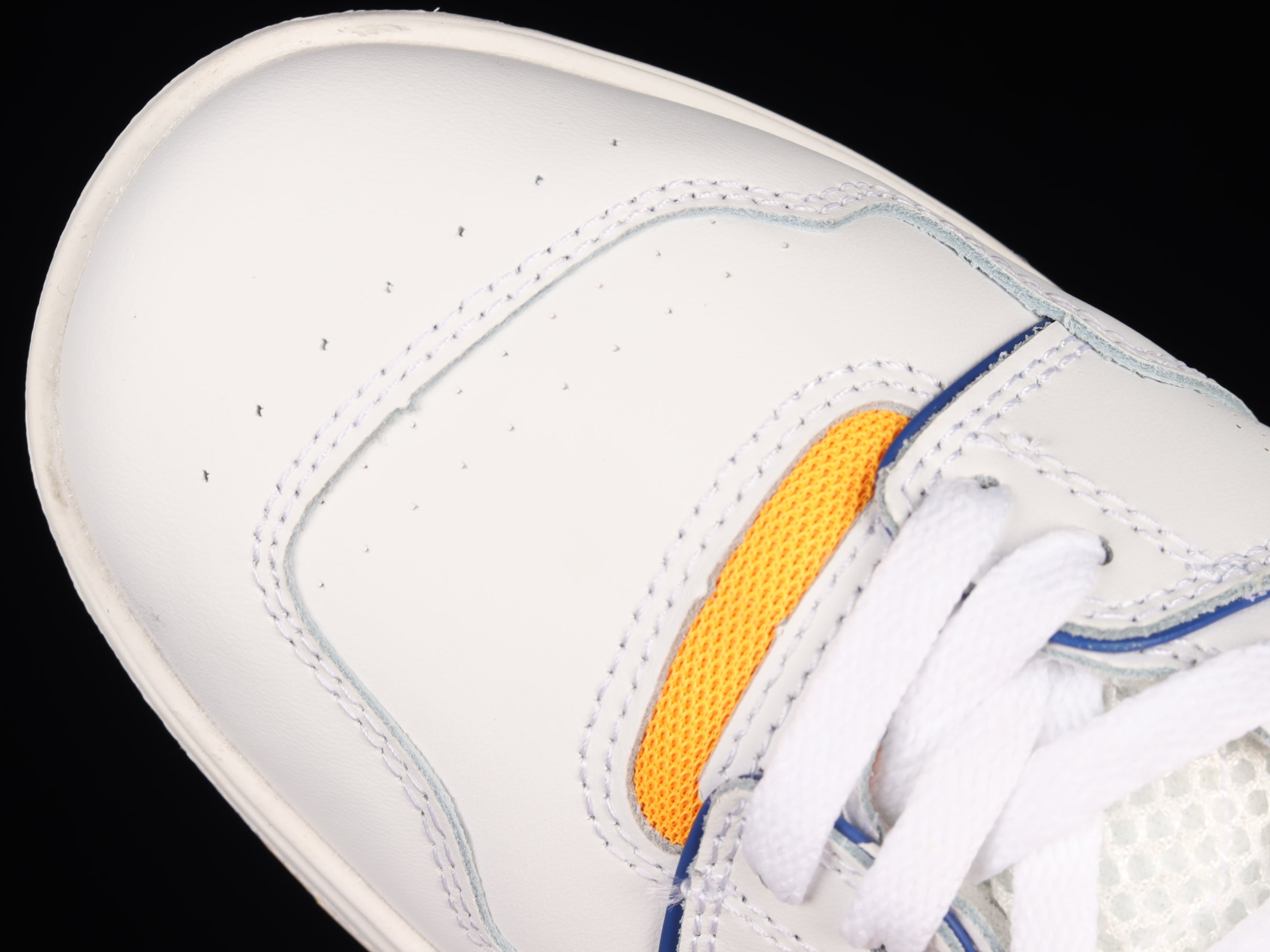New Balance 550 - White/Vibrant Orange
