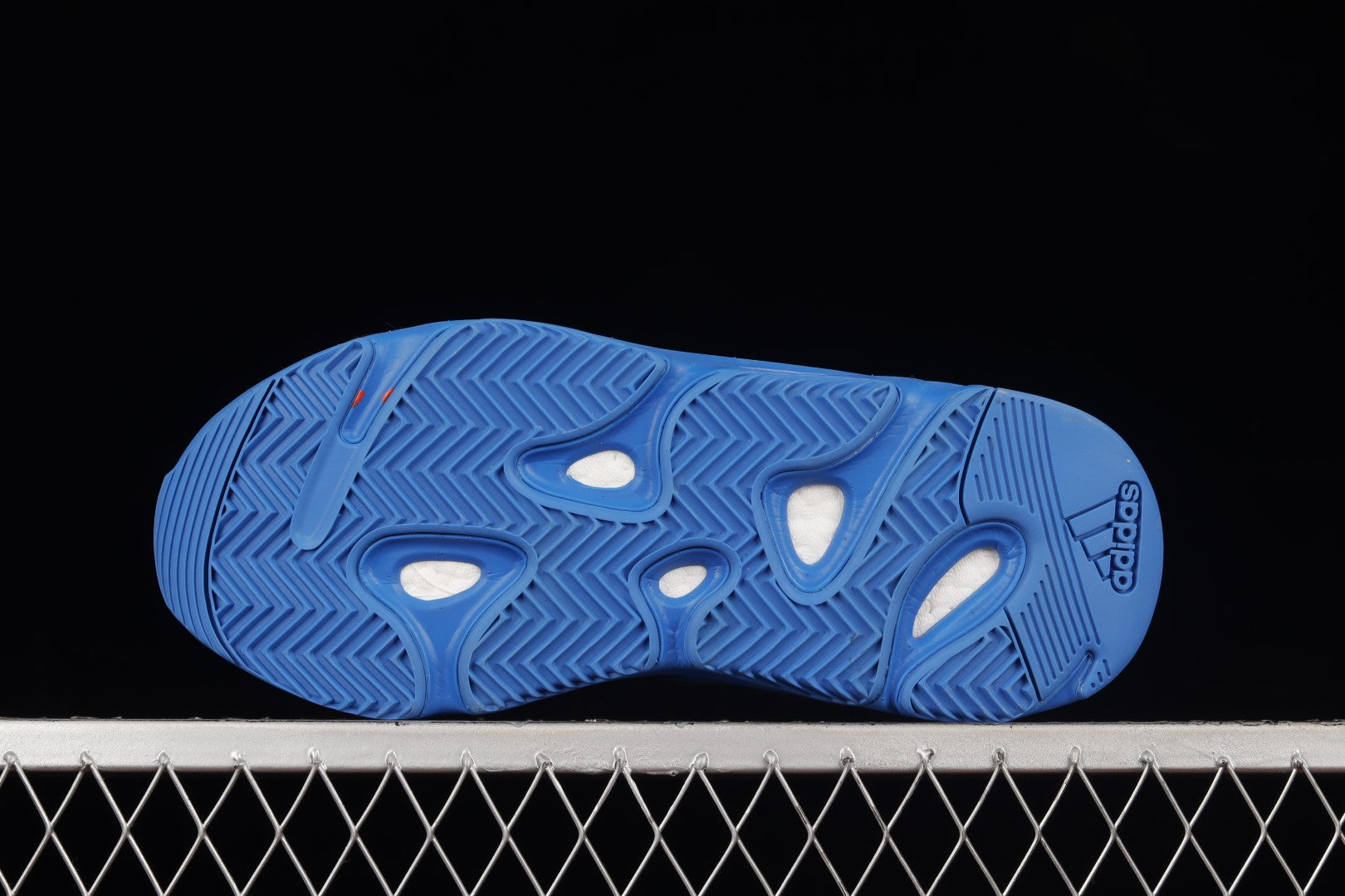 adidasUnisex Yeezy Boost 700 - Hi-Res Blue