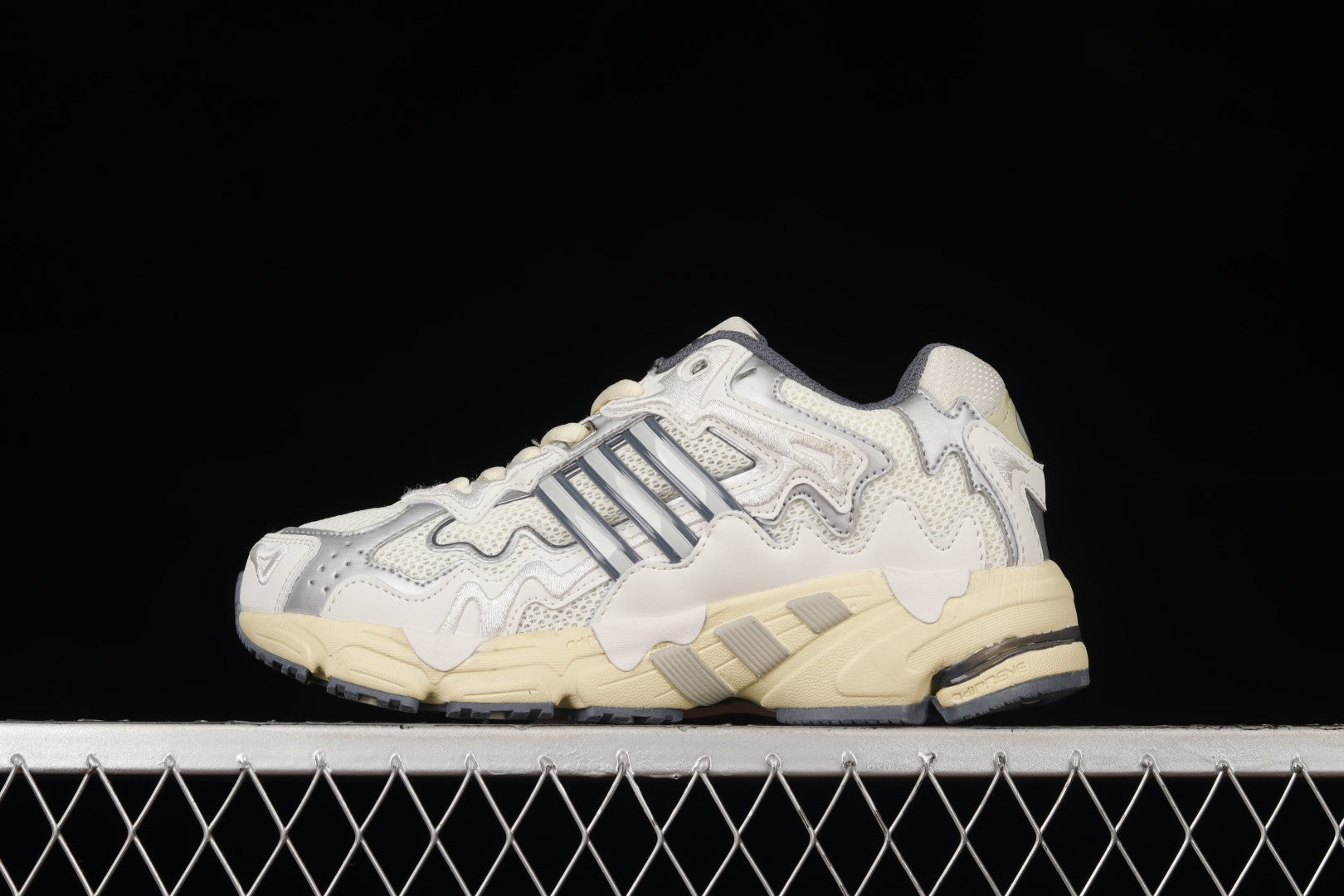 adidasUnisex Response CL Bad Bunny - White