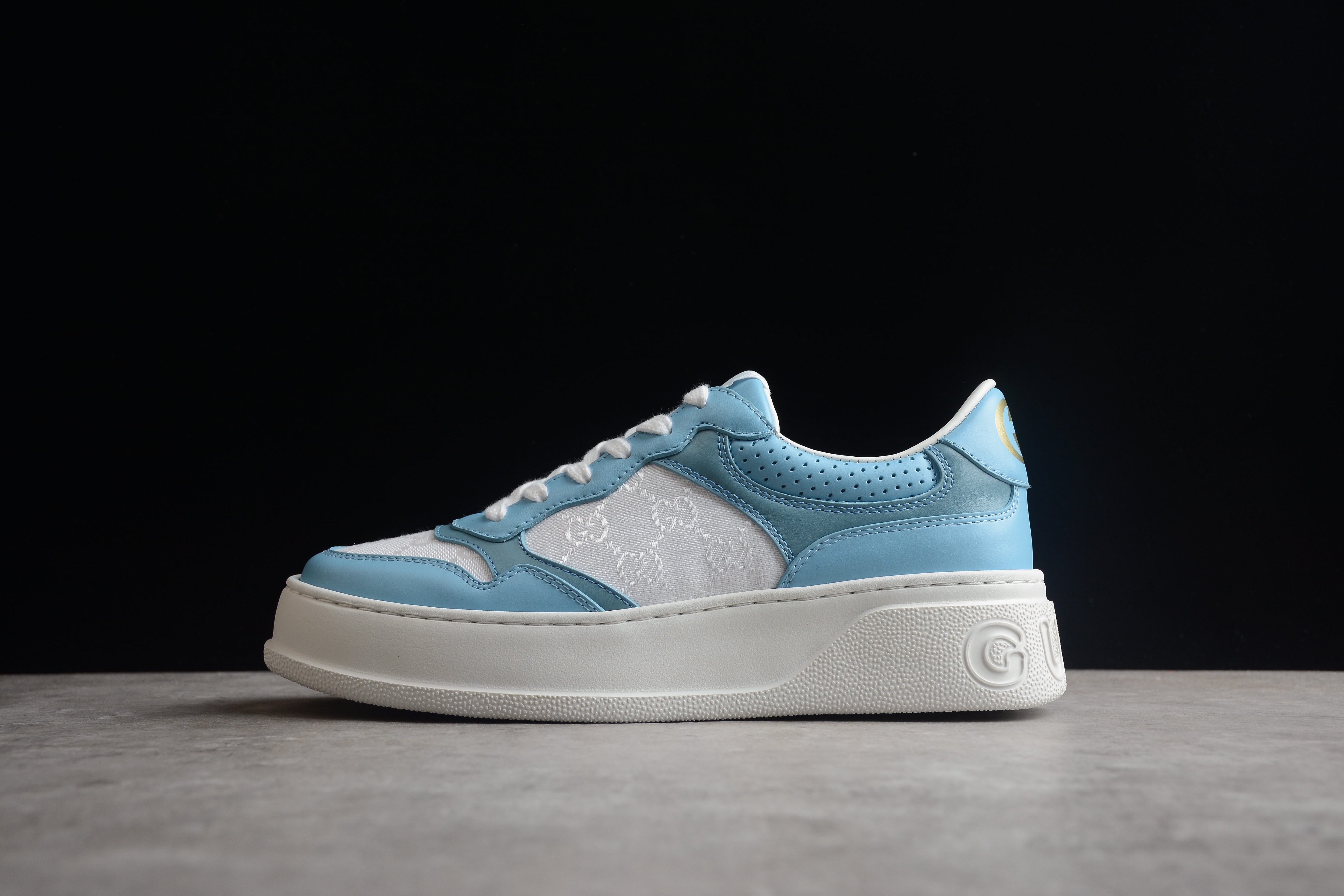 GucciUnisex Embossed Platform - Blue
