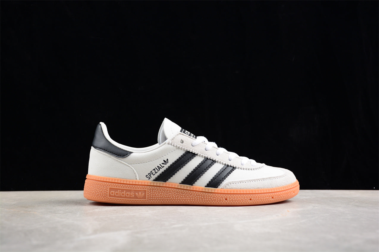 adidasUnisex Handball Spezial - Light Beige