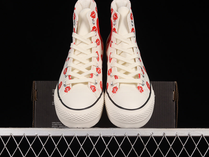 Unisex Converse Chuck Taylor - Red Lip Heart