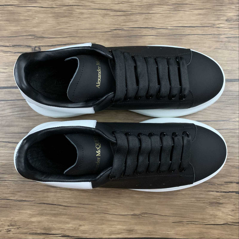 AlexandreUnisex McQueen - Black