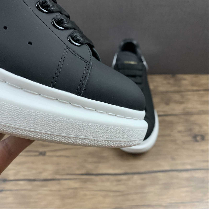 AlexandreUnisex McQueen - Black