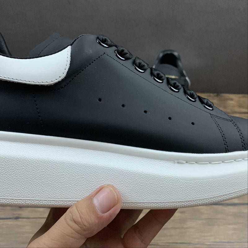 AlexandreUnisex McQueen - Black