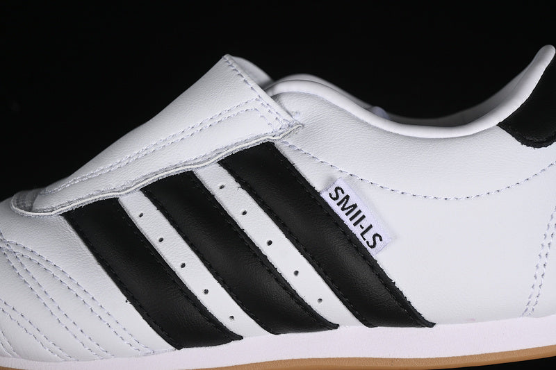 adidasUnisex Taekwondo - White