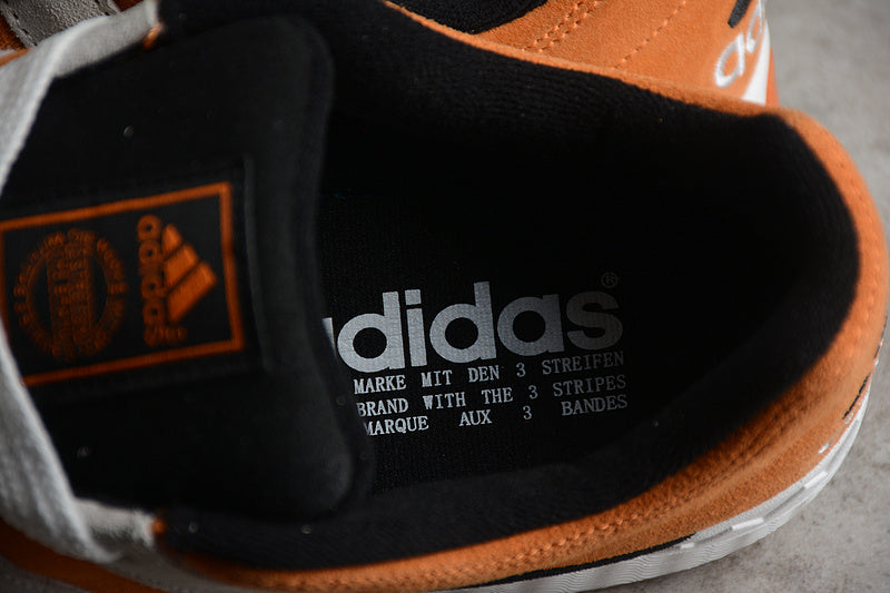 adidasUnisex Adimatic - Orange