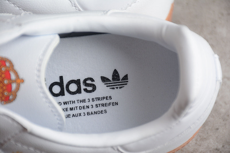 adidasUnisex Samba - All White