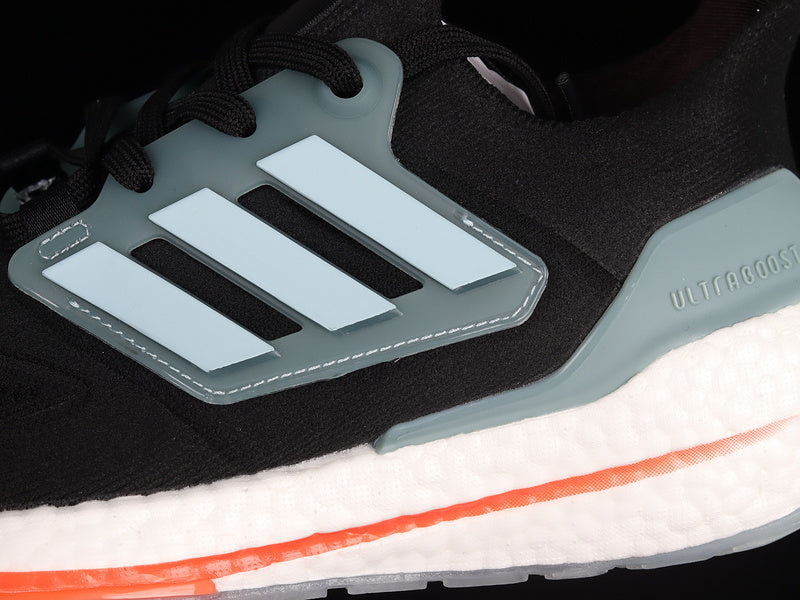 adidasUnisex UltraBoost 22 - Magic Grey