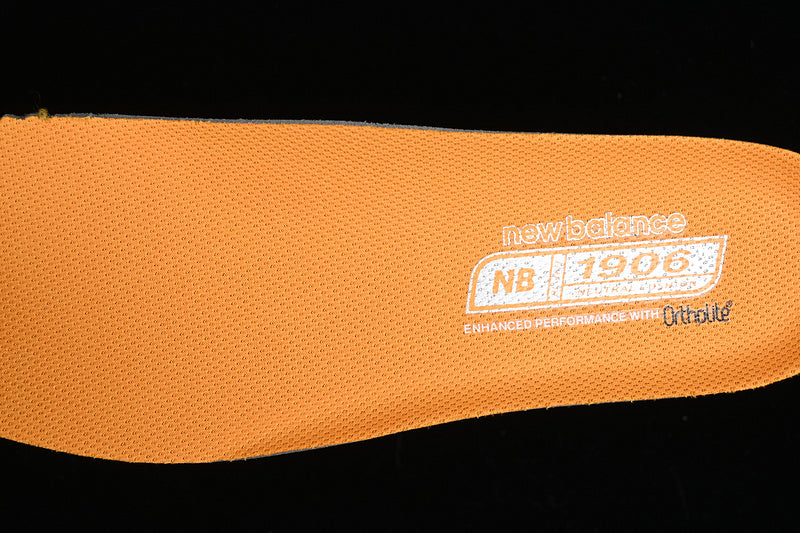 New Balance 1906R - Silver/Orange