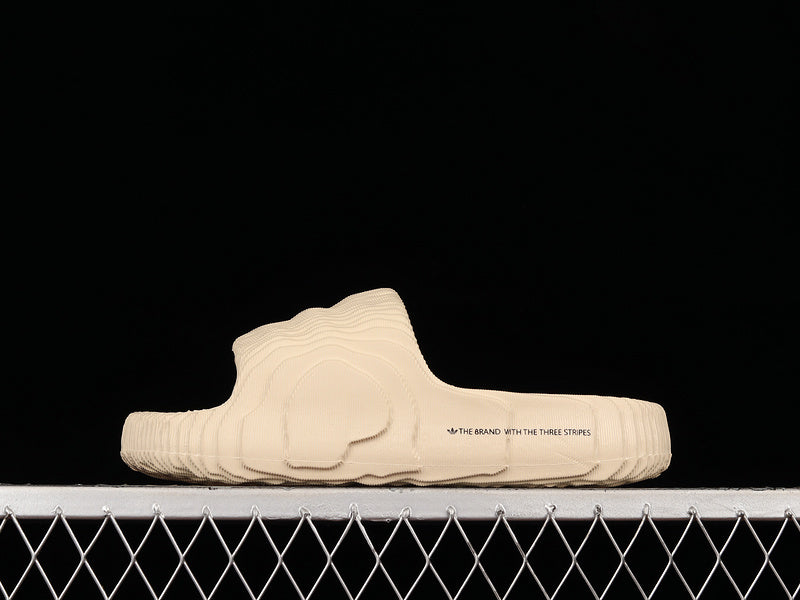 adidasUnisex Adilette 22 - BEIGE  Slides