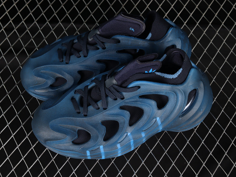 adidasUnisex adiFOM Q - Cosmic Way