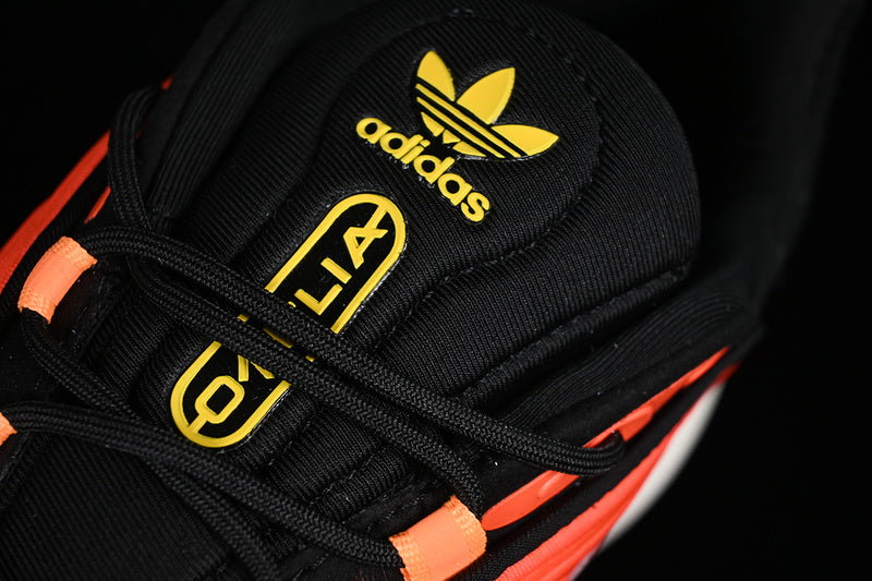 adidasUnisex Ozelia Fiery - Orange