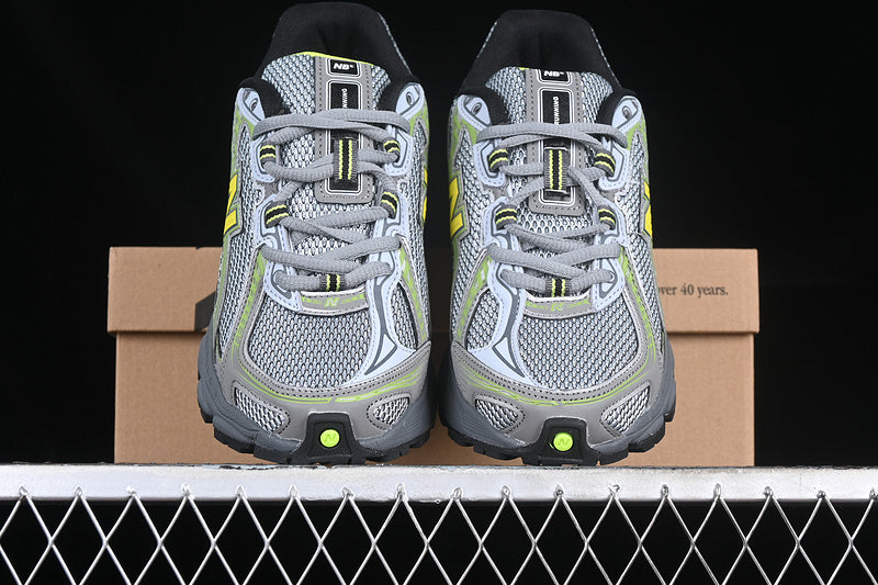 New Balance 740 - Grey