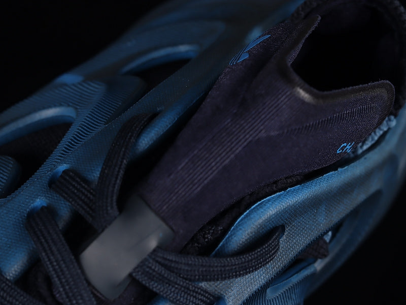 adidasUnisex adiFOM Q - Cosmic Way