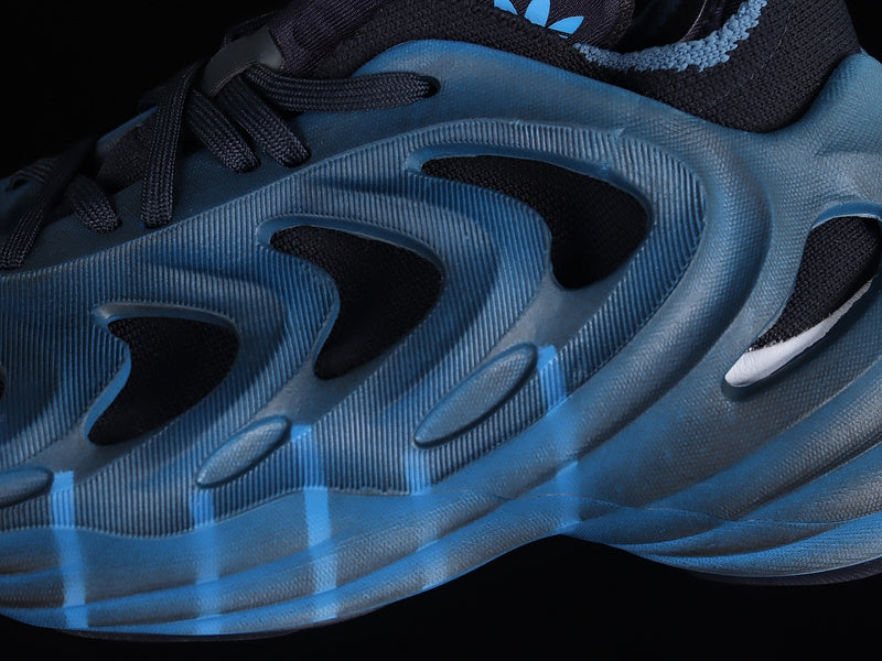 adidasUnisex adiFOM Q - Cosmic Way
